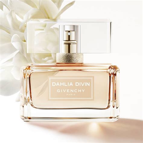 Givenchy – Dahlia Divin Nude eau de parfum review